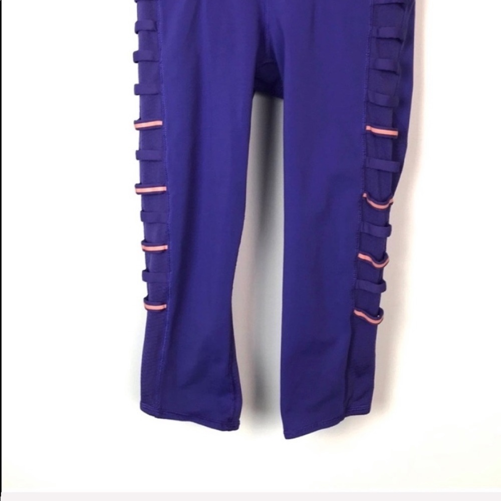 Lululemon Breezy Mesh Crop Leggings Size 2 - Picture 3 of 7